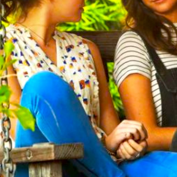 Maeve Anthropologie Strawberry Print Sleeveless Top 0 - Picture 4 of 5